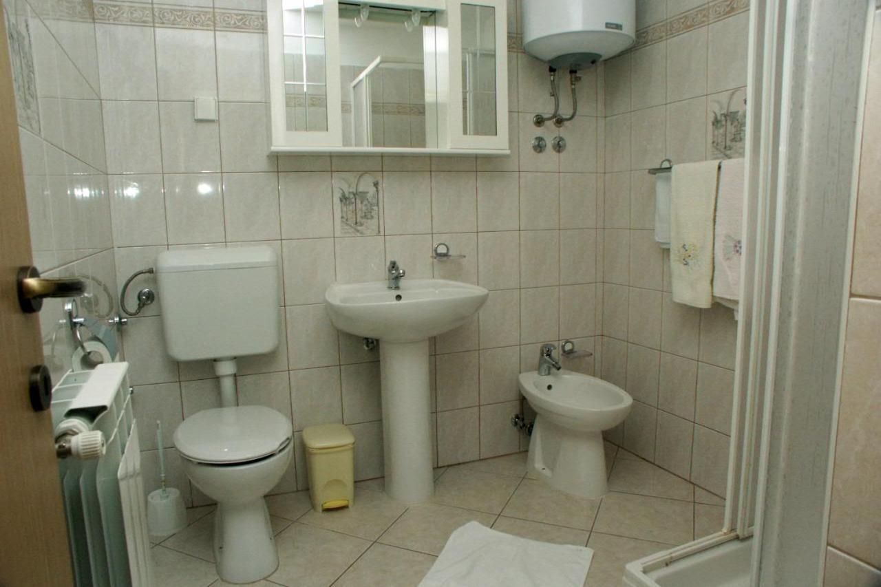 Apartments By The Sea Duga Luka - Prtlog, Labin - 2367 Drenje  エクステリア 写真